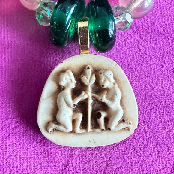 Handmade Beaded Bracelet Glass And Ceramic LOVE Carved Charm Stretch 6.5-7 - Picture 2 of 5